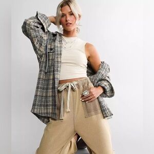 A‎ Peach (A Buckle Brand) Oversized Tweed Hooded Shacket Size Large